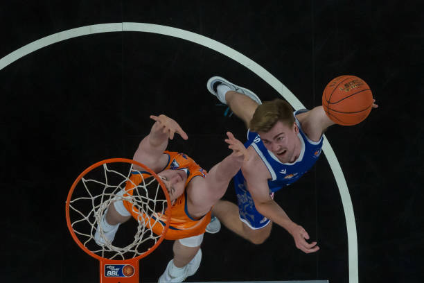 和联赛的影 和联赛的影