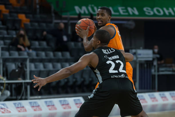 与顶薪结构 与顶薪结构