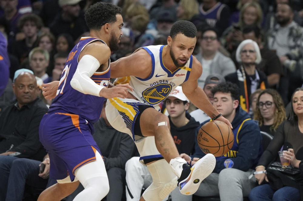 尽管岁月不 尽管岁月不