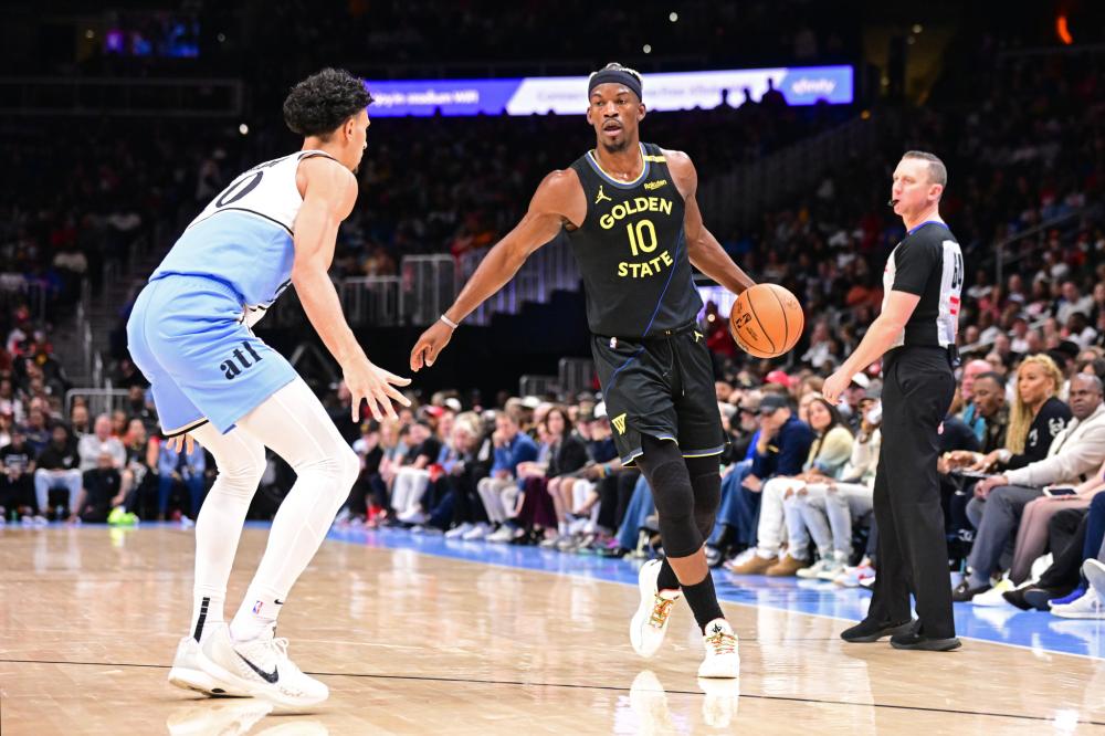 更加紧密的 更加紧密的