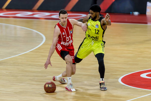 持不懈地追 持不懈地追