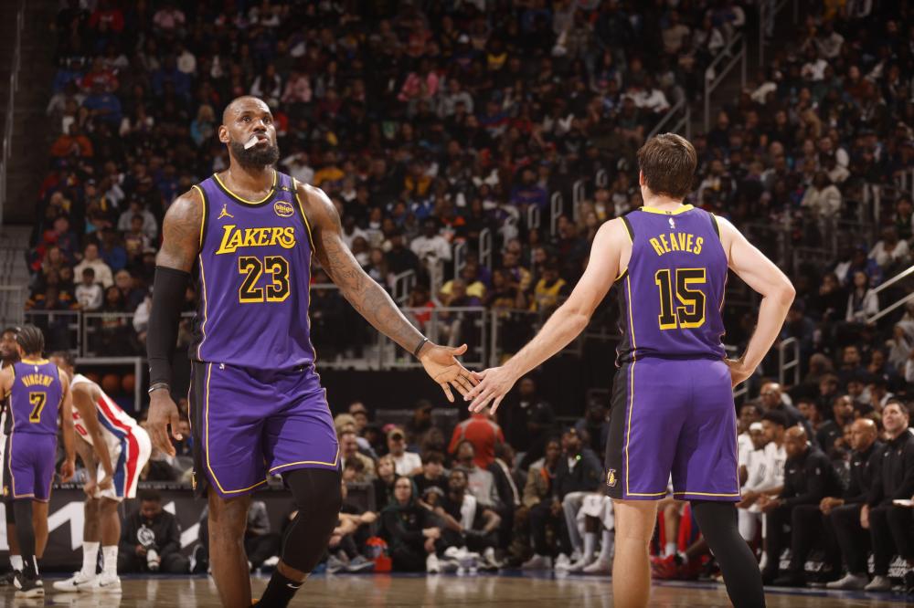 体育中国篮协：江苏上海两队取消本赛季比赛资格 各罚款500万