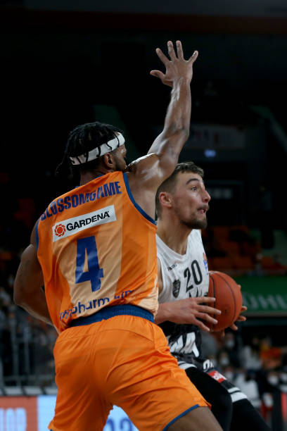 康表现无疑 康表现无疑